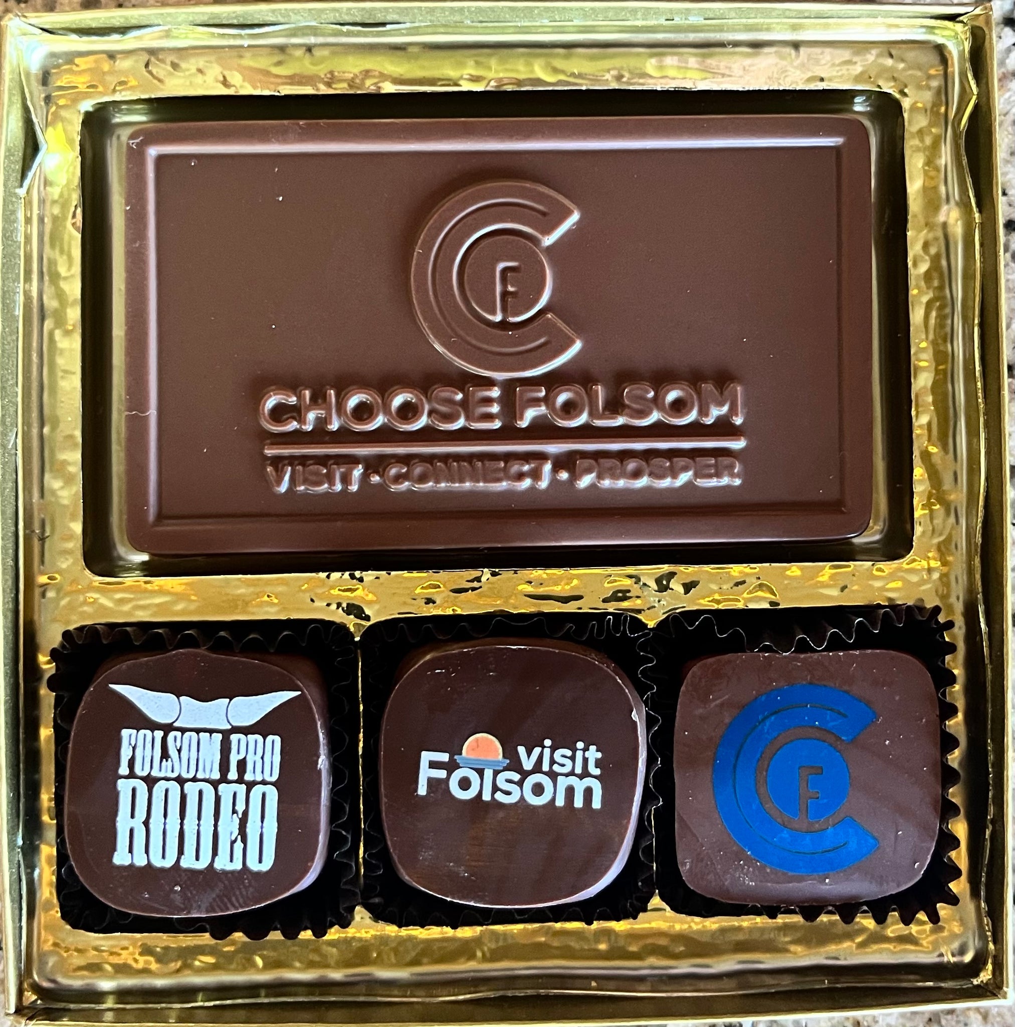 FOLSOM CUSTOM BAR with 3 LOGO Truffles